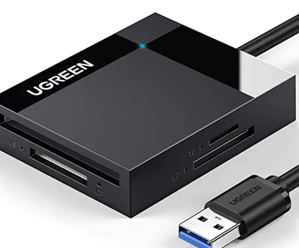 Ugreen 30333 4-in-1 USB 3.0 SD/TF Card Reader